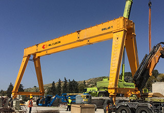 Export to Israel 20+20 ton double winch rubber tyre gantry crane