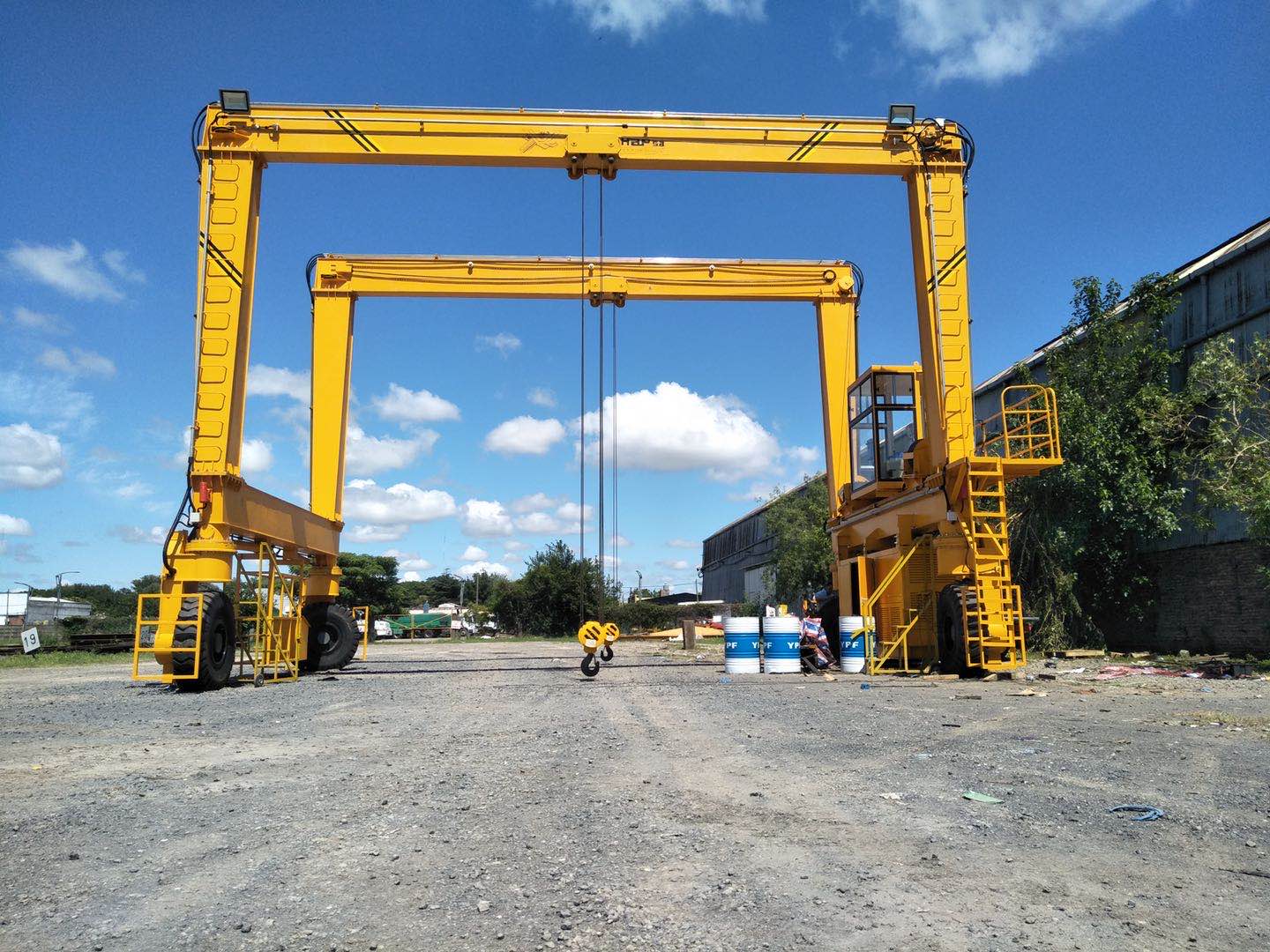 Export to Argentina 25 ton rubber tyred gantry crane for lifting steel plate and coils
